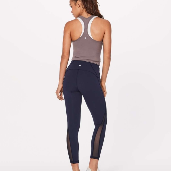 Size 2 lululemon train times 7/8  pant - Picture 2 of 8